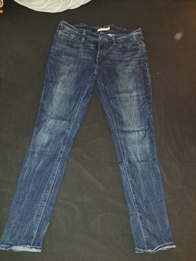 Levi's Women's 711 Skinny Jeans